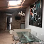 Cafe Teatro شقة *